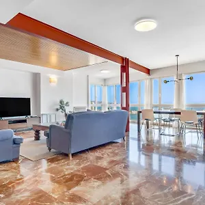 https://apartamento-alameda-de-colon-ii.1costadelsol.com